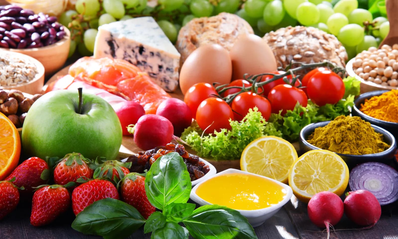 S vitamínmi a minerálmi Vám pomôže sezónne ovocie a zelenina